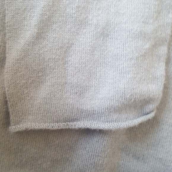 Banana Republic Stripped Sweater - Picture 3 of 6